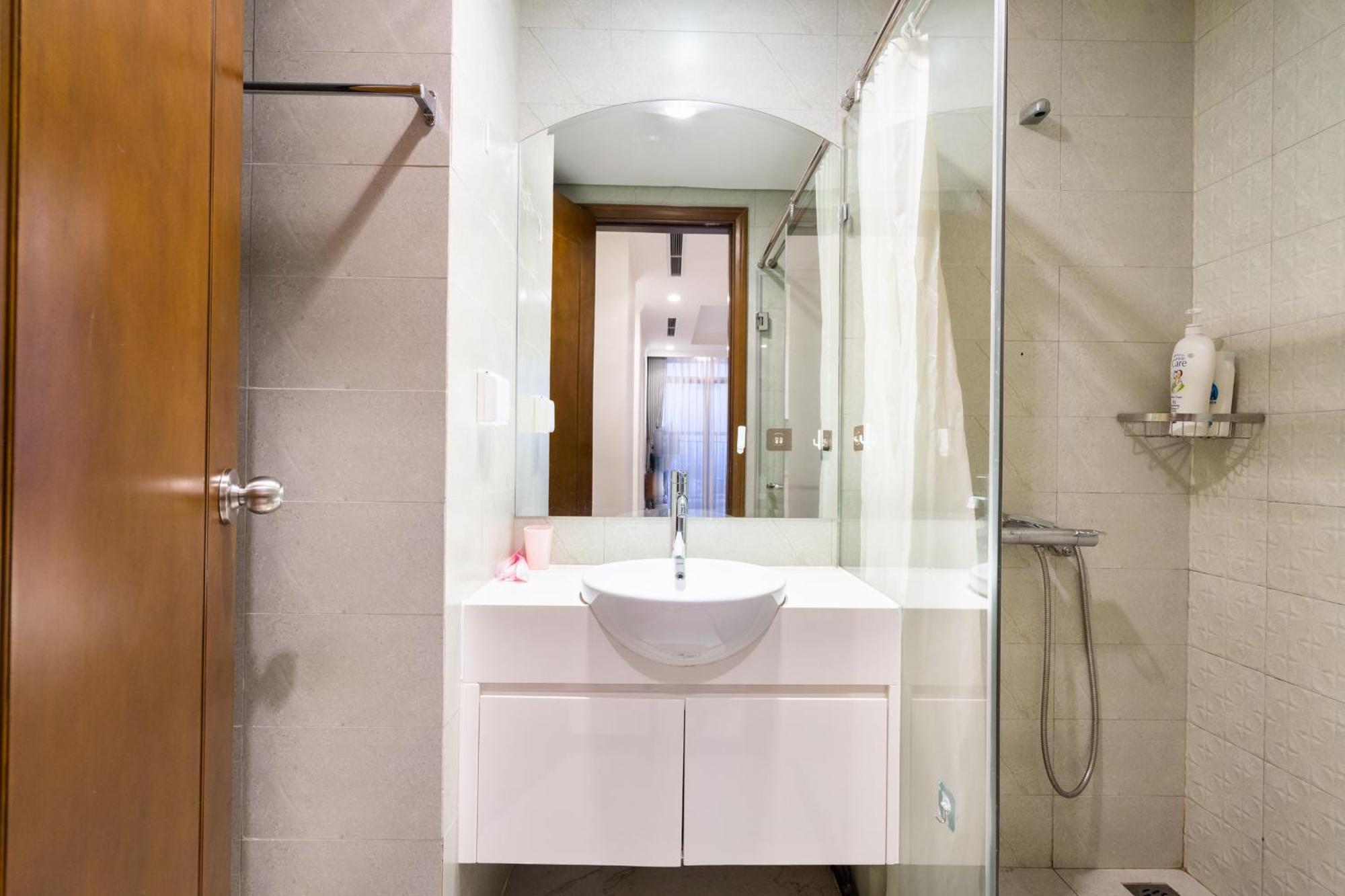 Vinhomes Central Park - Serviced Apartments Rental Ltd Хошимин Екстериор снимка