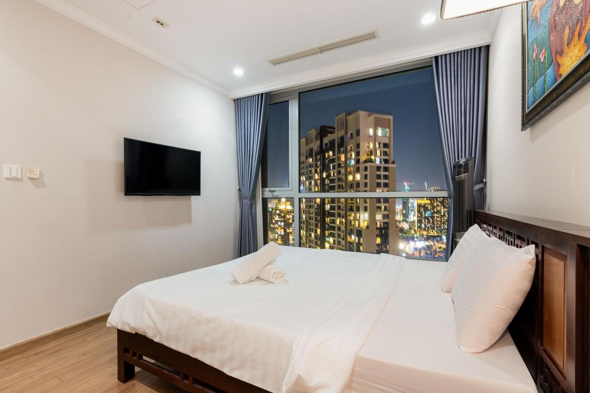 Vinhomes Central Park - Serviced Apartments Rental Ltd Хошимин Екстериор снимка