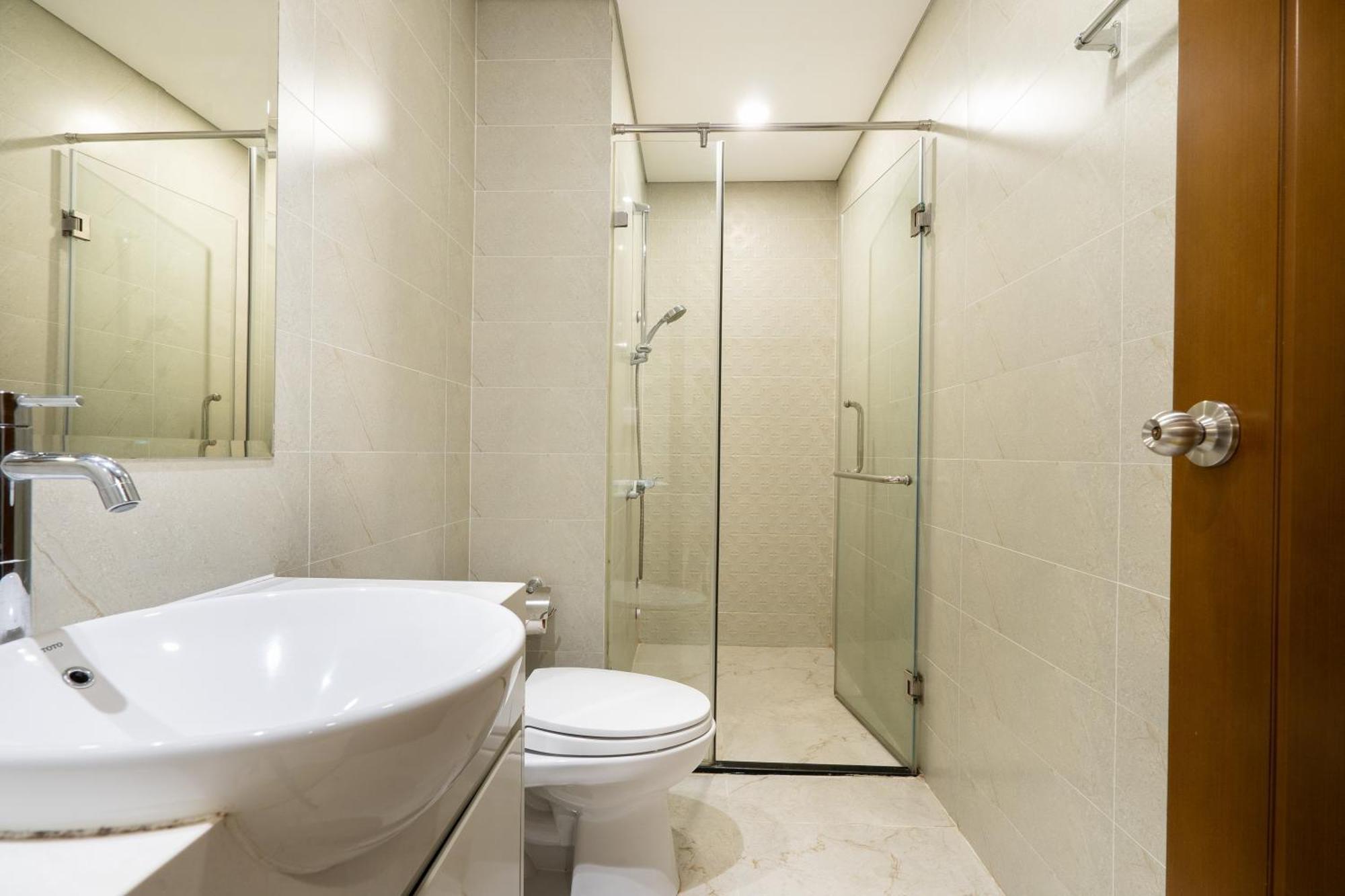 Vinhomes Central Park - Serviced Apartments Rental Ltd Хошимин Екстериор снимка