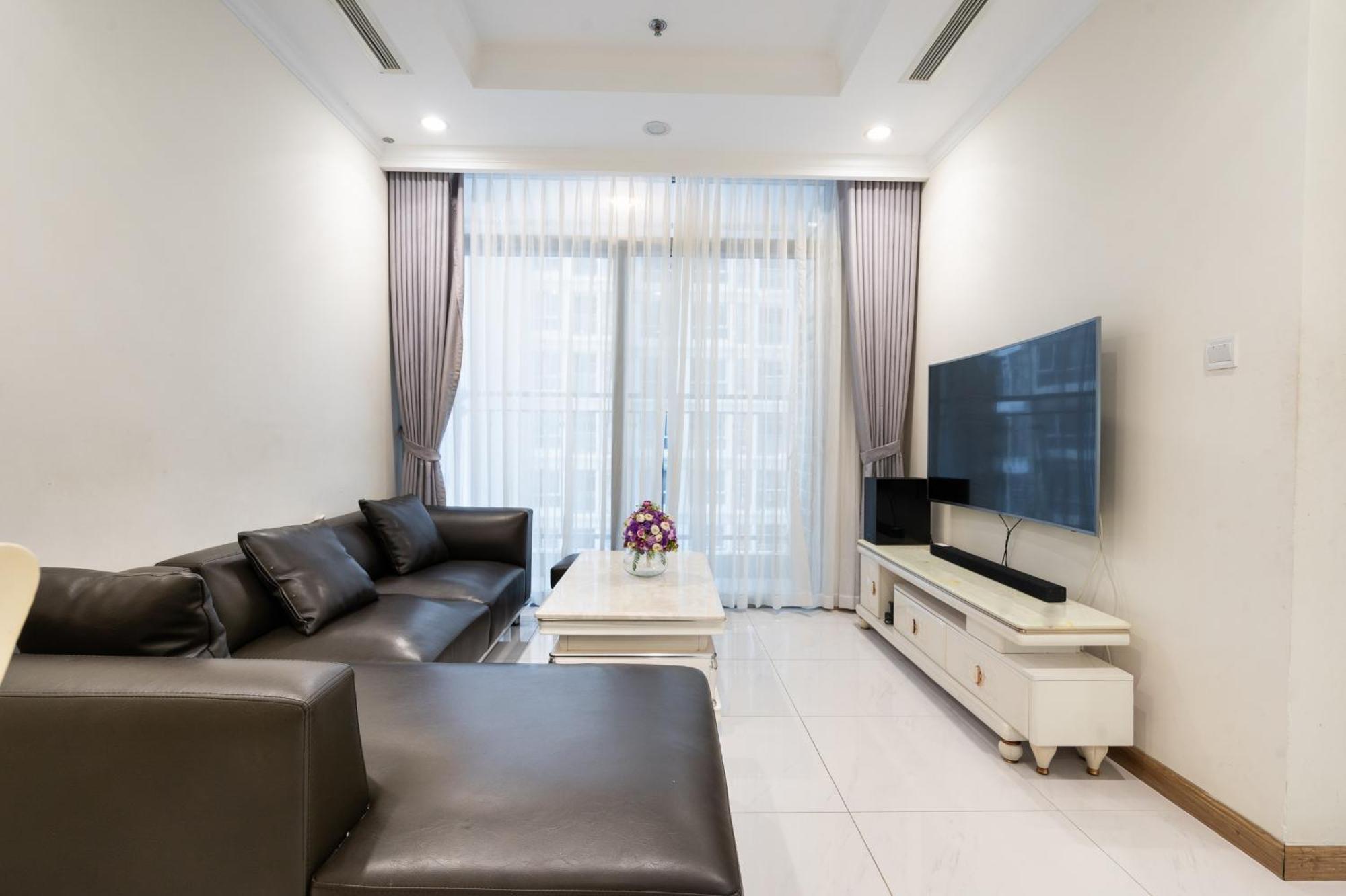 Vinhomes Central Park - Serviced Apartments Rental Ltd Хошимин Екстериор снимка
